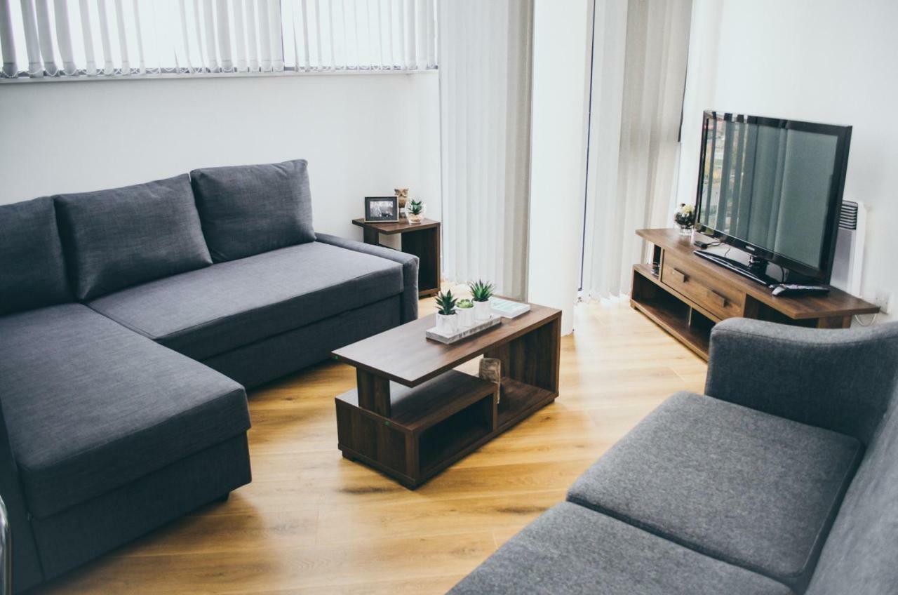 Penthouse In Liverpool City Centre - Free Parking - Balcony - By Happy Days Exterior photo