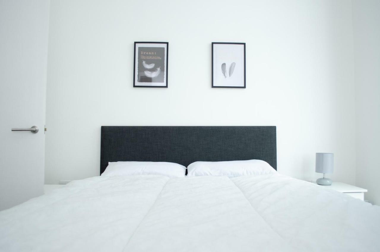 Penthouse In Liverpool City Centre - Free Parking - Balcony - By Happy Days Exterior photo